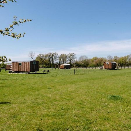 Honeysuckle Farm Holidays By Stay In Suffolk, Monk Soham Woodbridge Exterior foto